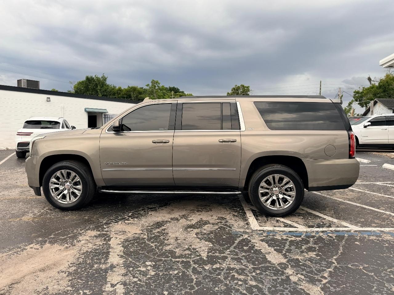 GMC Yukon XL SLT 2WD 2019