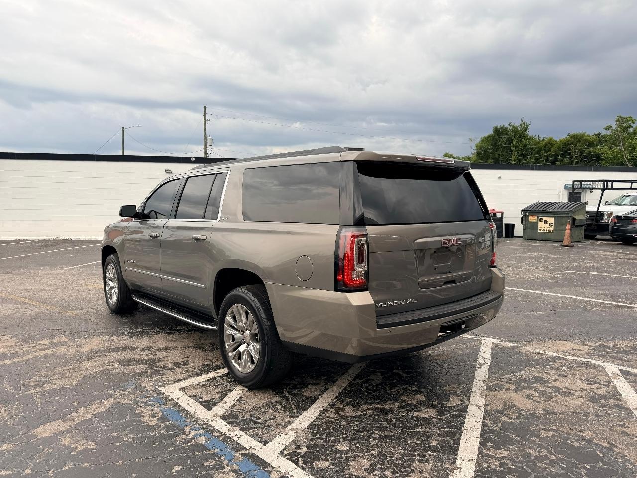 GMC Yukon XL SLT 2WD 2019