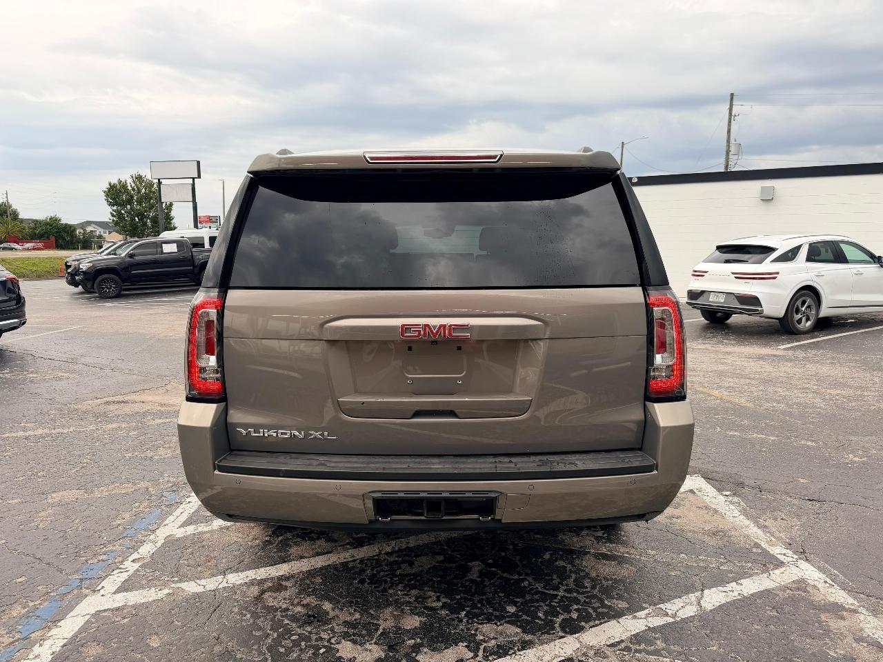 GMC Yukon XL SLT 2WD 2019