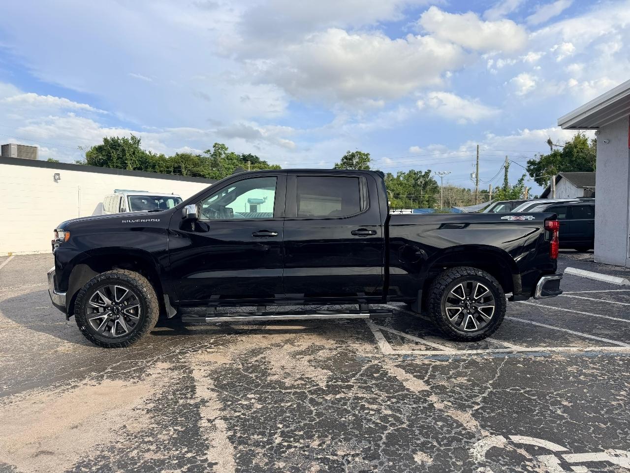 Chevrolet Silverado 1500 LT Crew Cab 4WD 2020