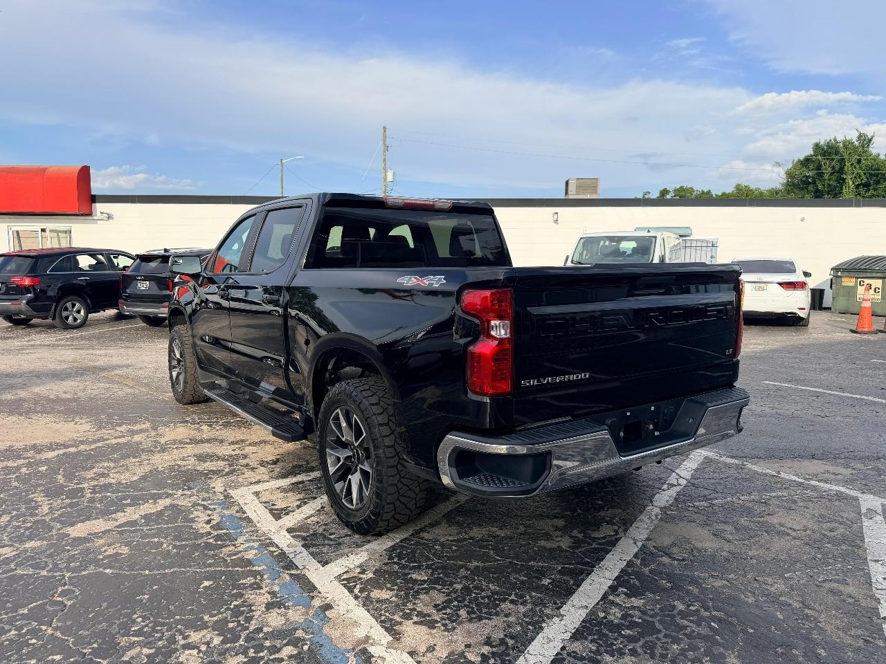 Chevrolet Silverado 1500 LT Crew Cab 4WD 2020