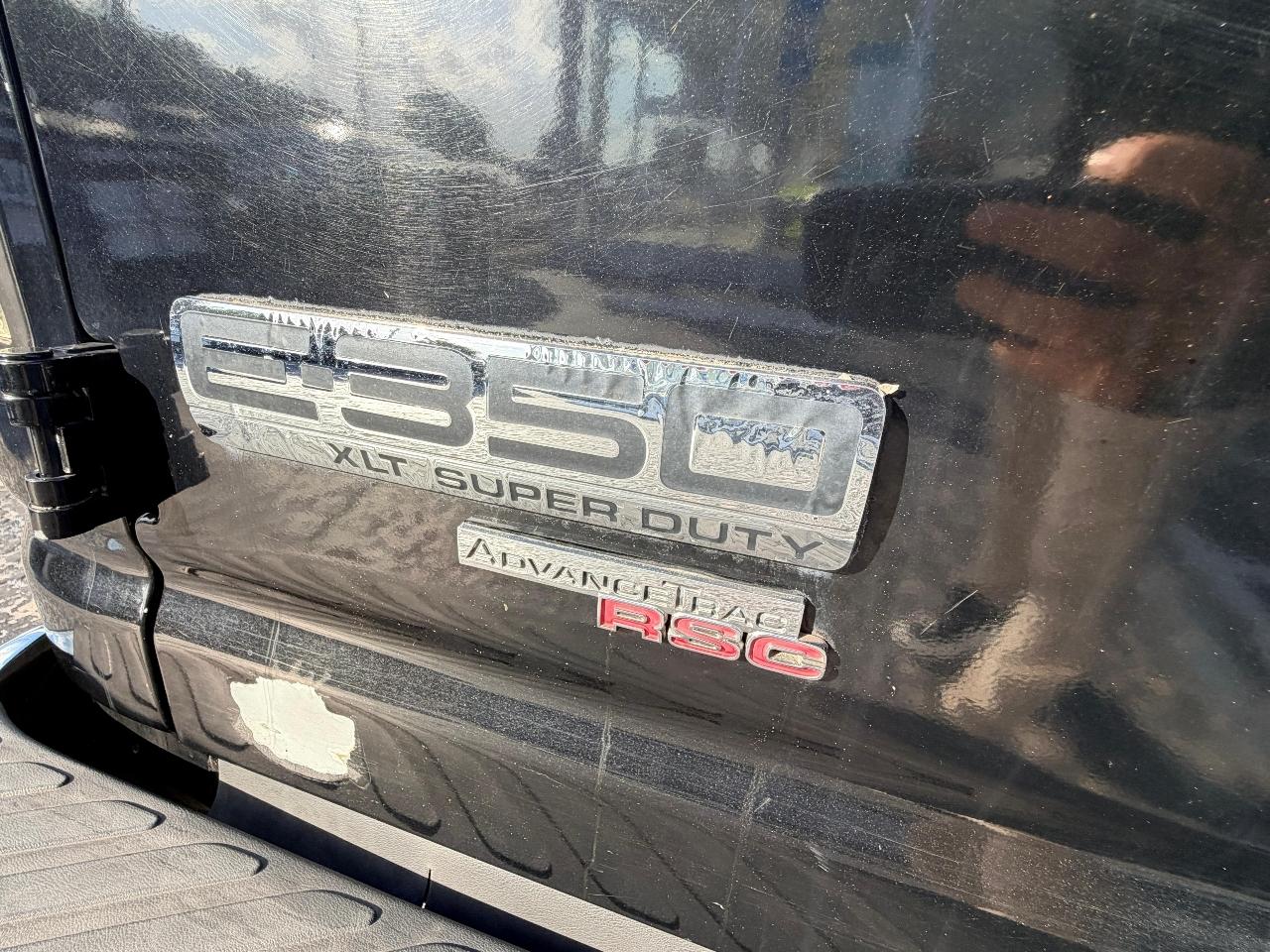 Ford Econoline E-350 XLT Super Duty Extended 2012