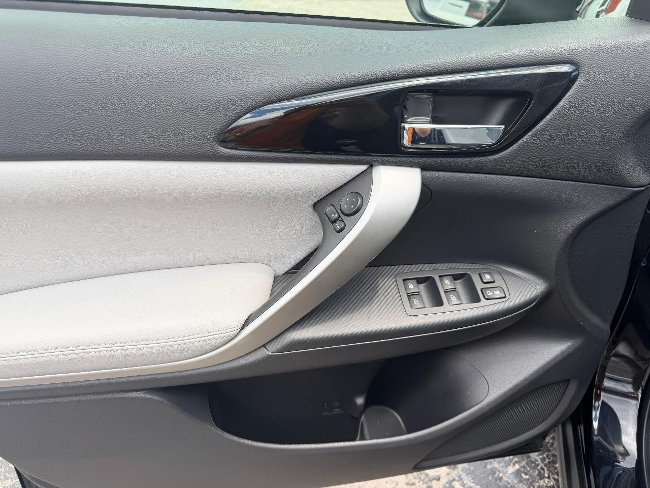 Mitsubishi Eclipse Cross SEL AWD 2024