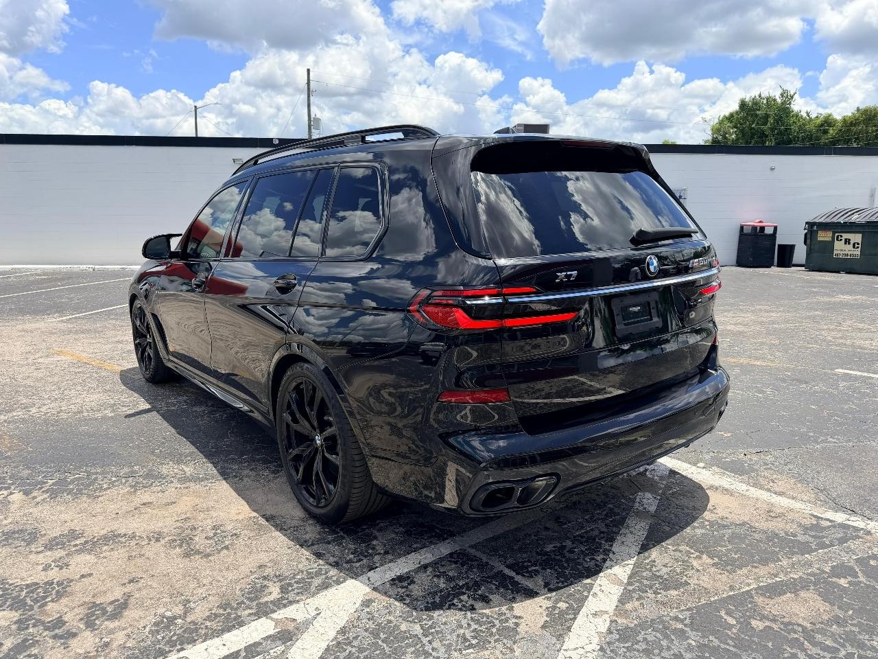 BMW X7 M60i 2023