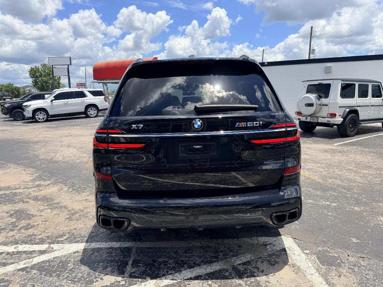 BMW X7 M60i 2023