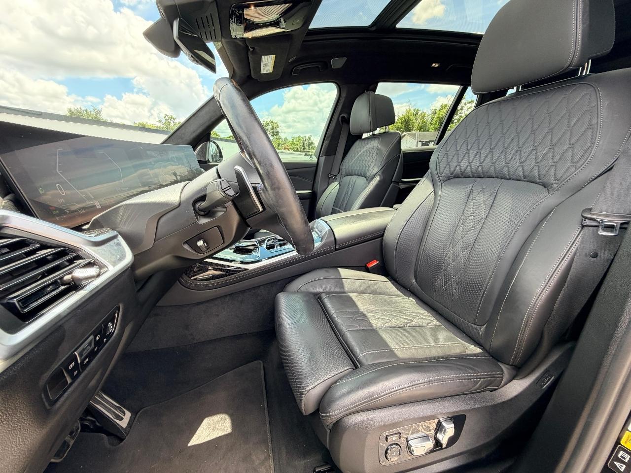 BMW X7 M60i 2023