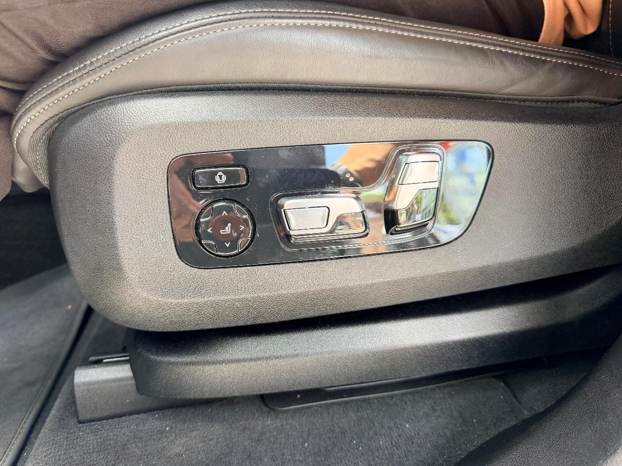 BMW X7 M60i 2023