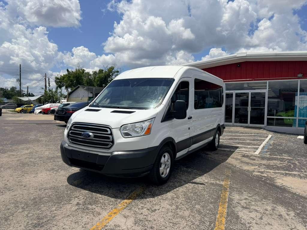 Ford Transit 350 Wagon Med. Roof XLT w/Sliding Pass. 148-in. WB 2018