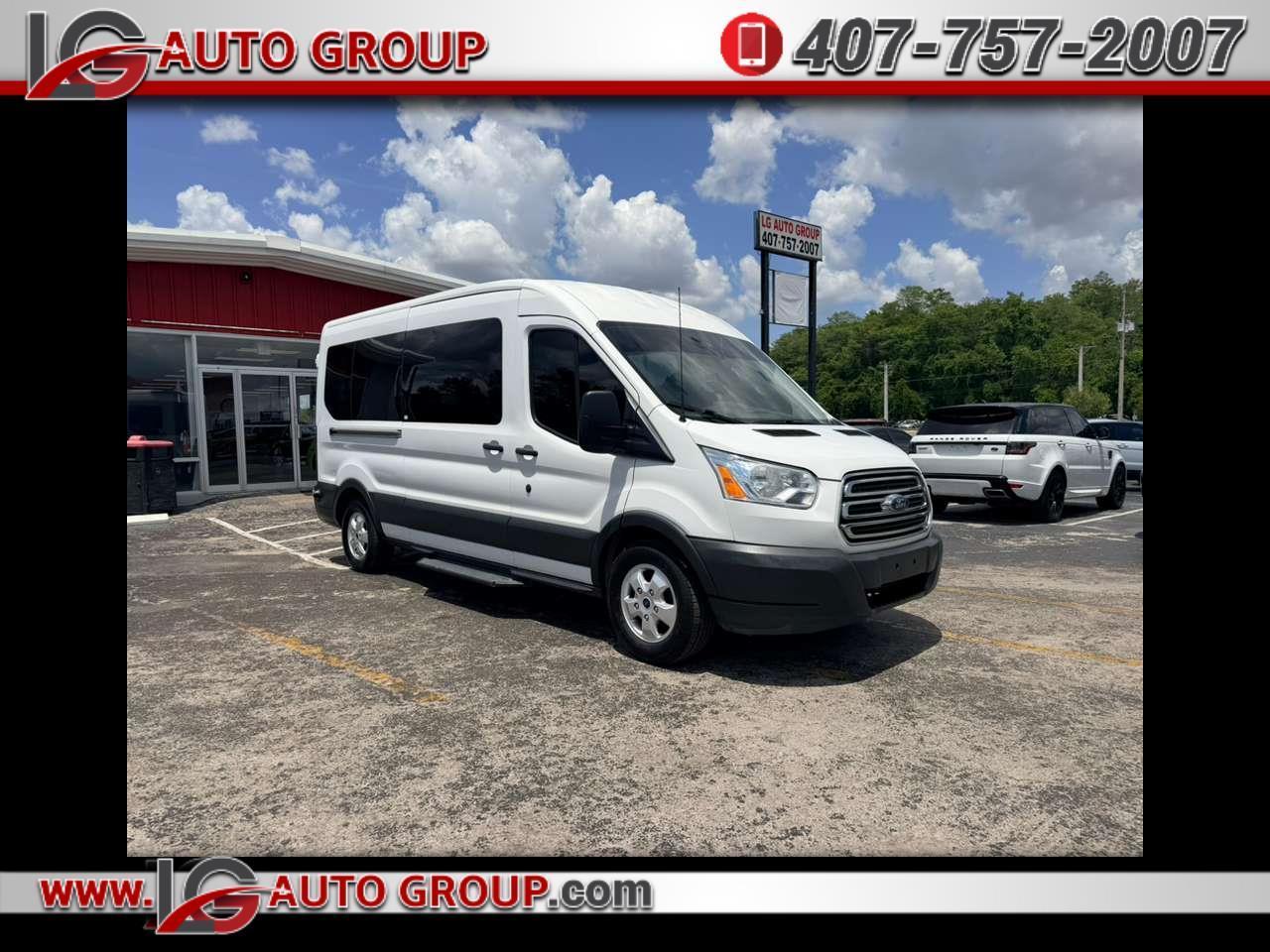 Ford Transit 350 Wagon Med. Roof XLT w/Sliding Pass. 148-in. WB 2018