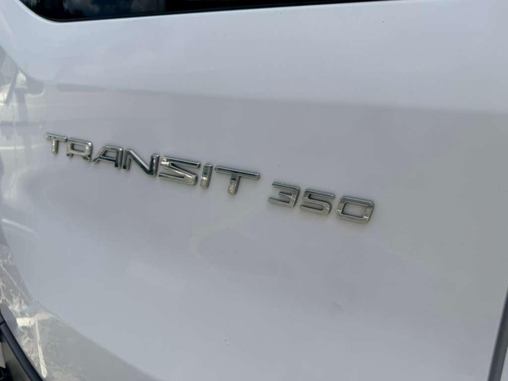 Ford Transit 350 Wagon Med. Roof XLT w/Sliding Pass. 148-in. WB 2018