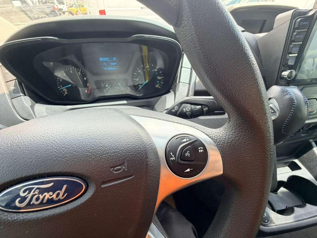Ford Transit 350 Wagon Med. Roof XLT w/Sliding Pass. 148-in. WB 2018