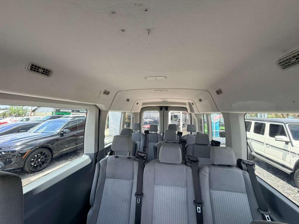 Ford Transit 350 Wagon Med. Roof XLT w/Sliding Pass. 148-in. WB 2018