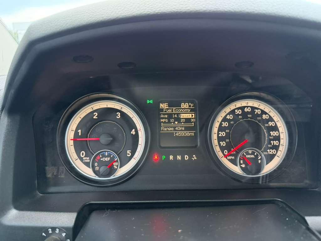 RAM 2500 SLT Crew Cab SWB 4WD 2014