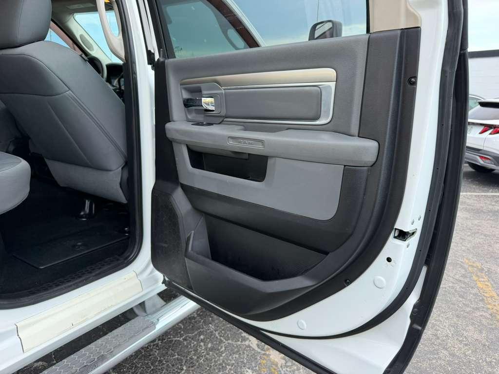RAM 2500 SLT Crew Cab SWB 4WD 2014