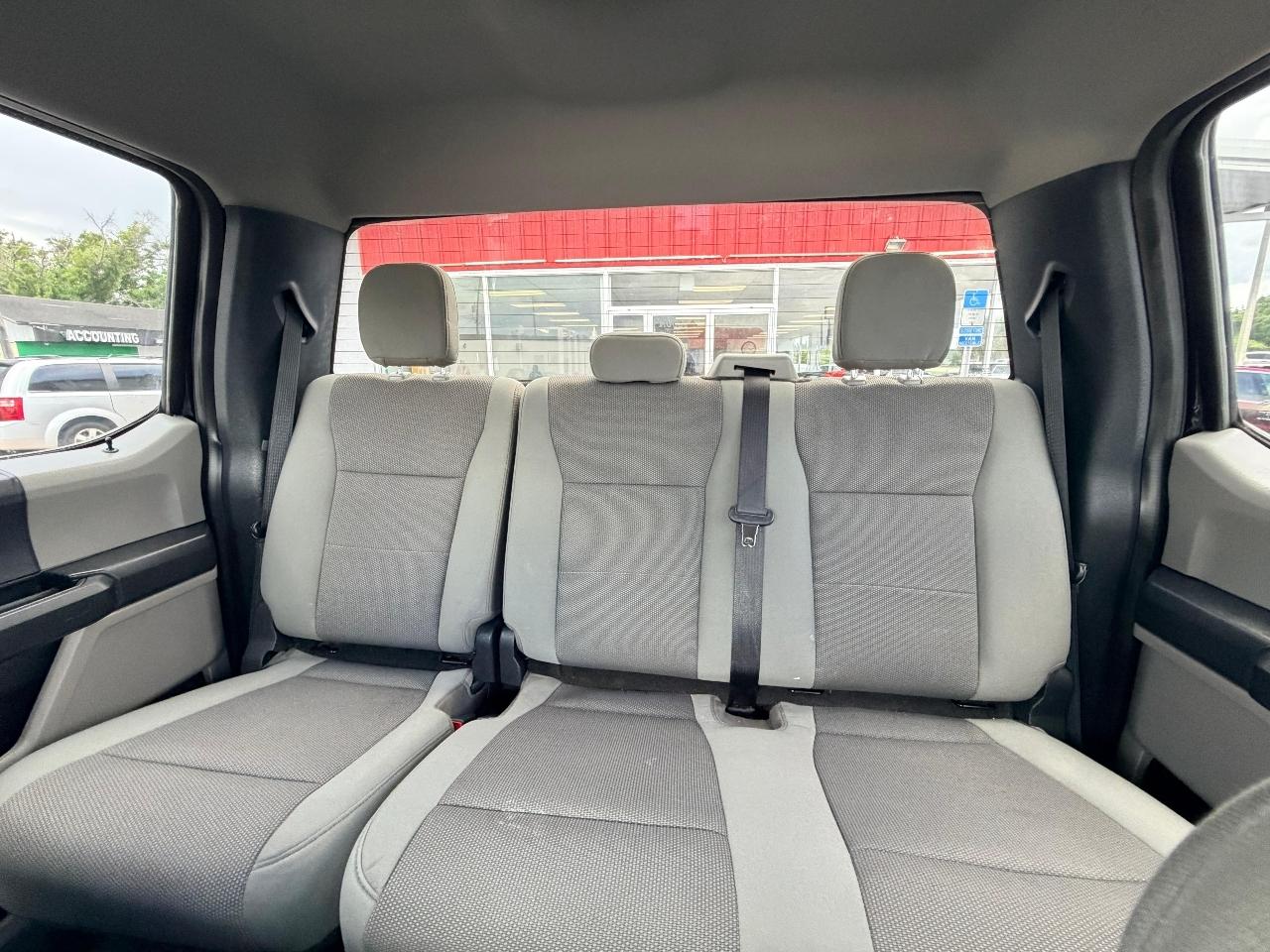 Ford F-350 SD XL Crew Cab Long Bed DRW 4WD 2022