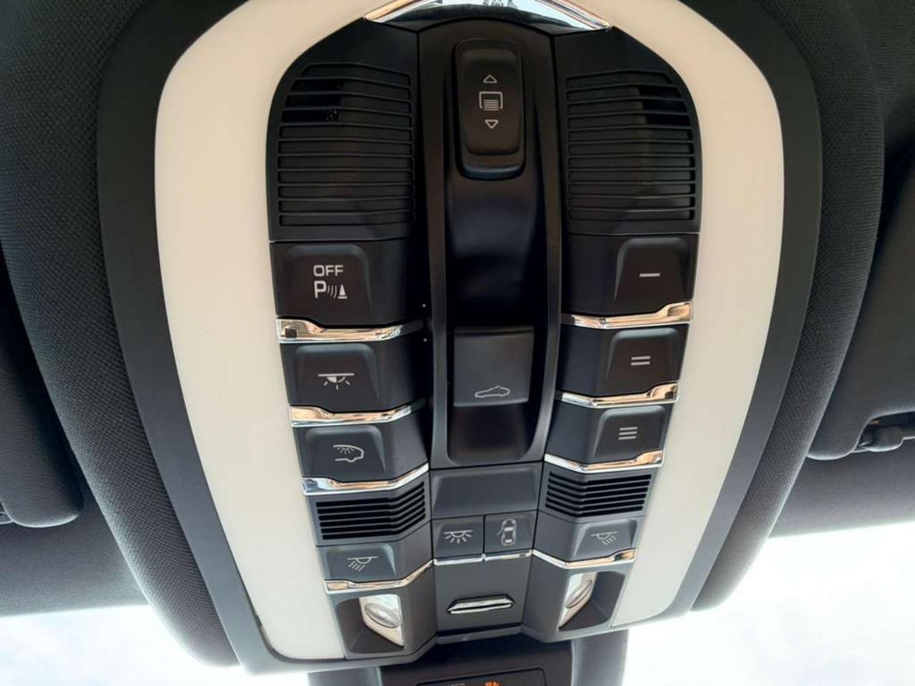 Porsche Macan S 2018