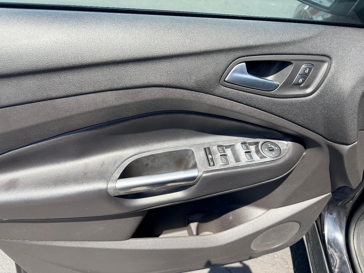 Ford Escape SE FWD 2019