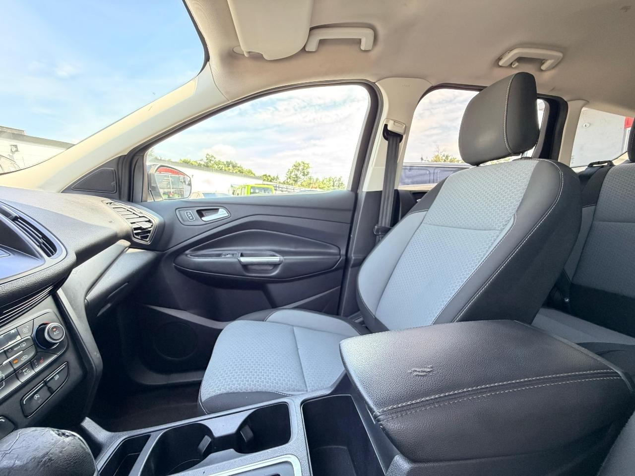 Ford Escape SE FWD 2019