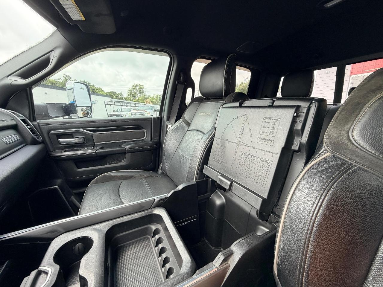RAM 2500 Laramie Crew Cab SWB 4WD 2022
