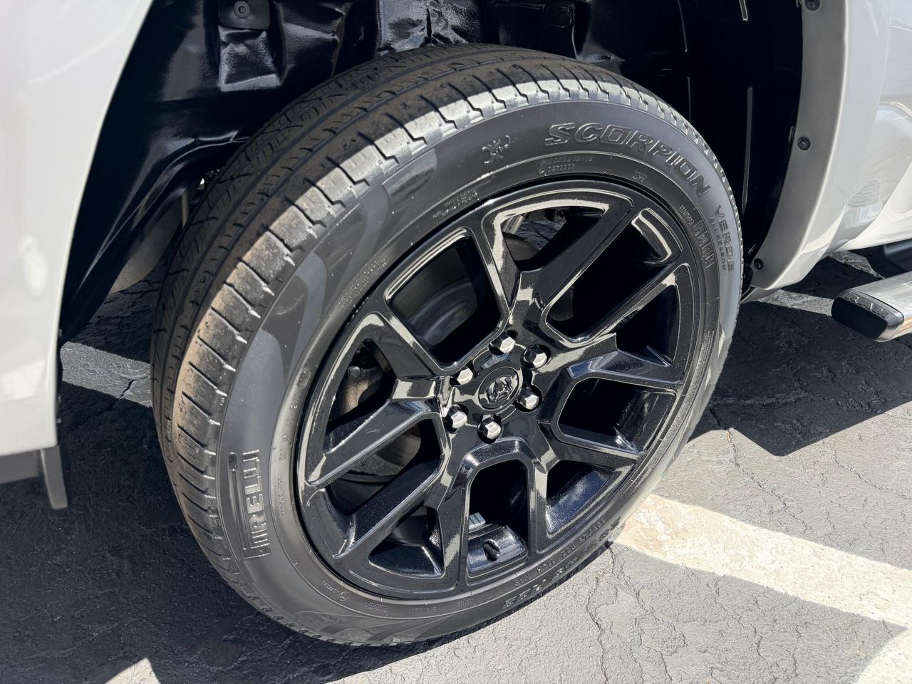 RAM 1500 Longhorn Crew Cab SWB 4WD 2019