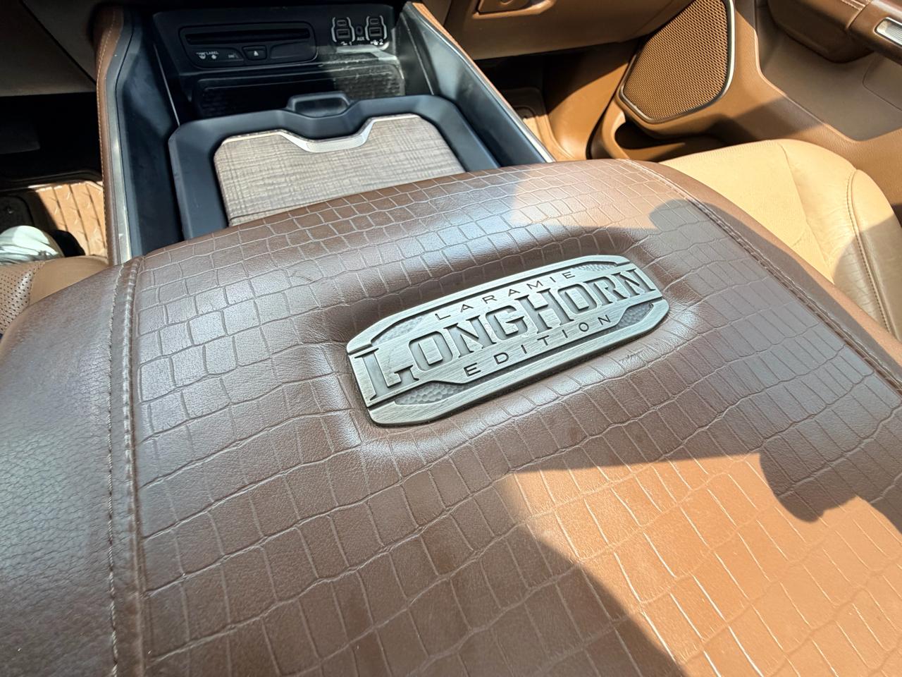RAM 1500 Longhorn Crew Cab SWB 4WD 2019