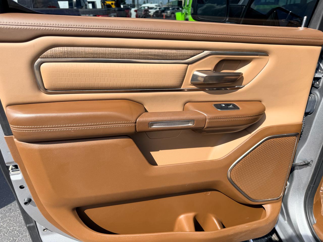 RAM 1500 Longhorn Crew Cab SWB 4WD 2019