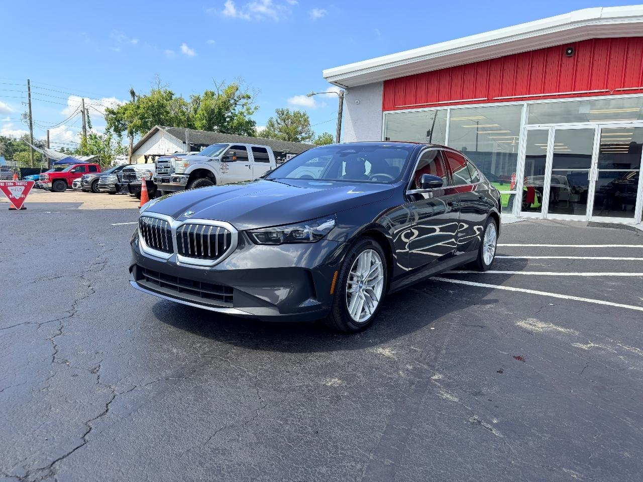 BMW 5-Series 530i 2025
