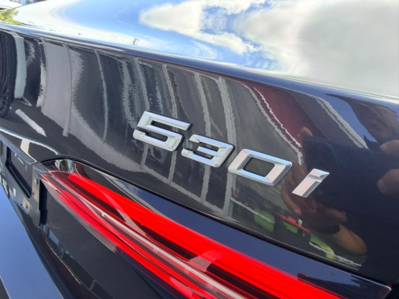 BMW 5-Series 530i 2025