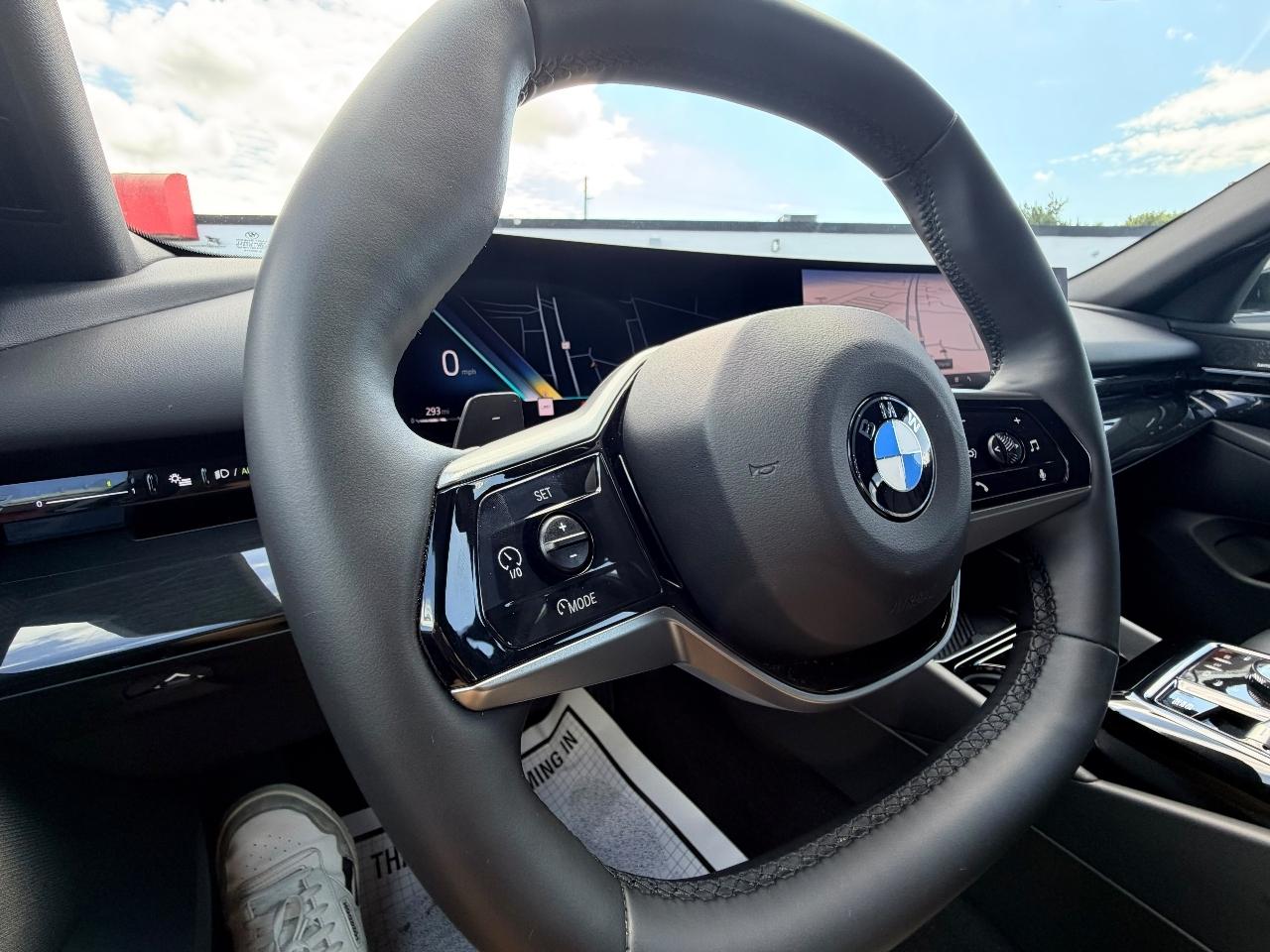 BMW 5-Series 530i 2025