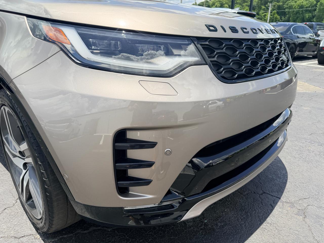 Land Rover Discovery R-Dynamic HSE 2023