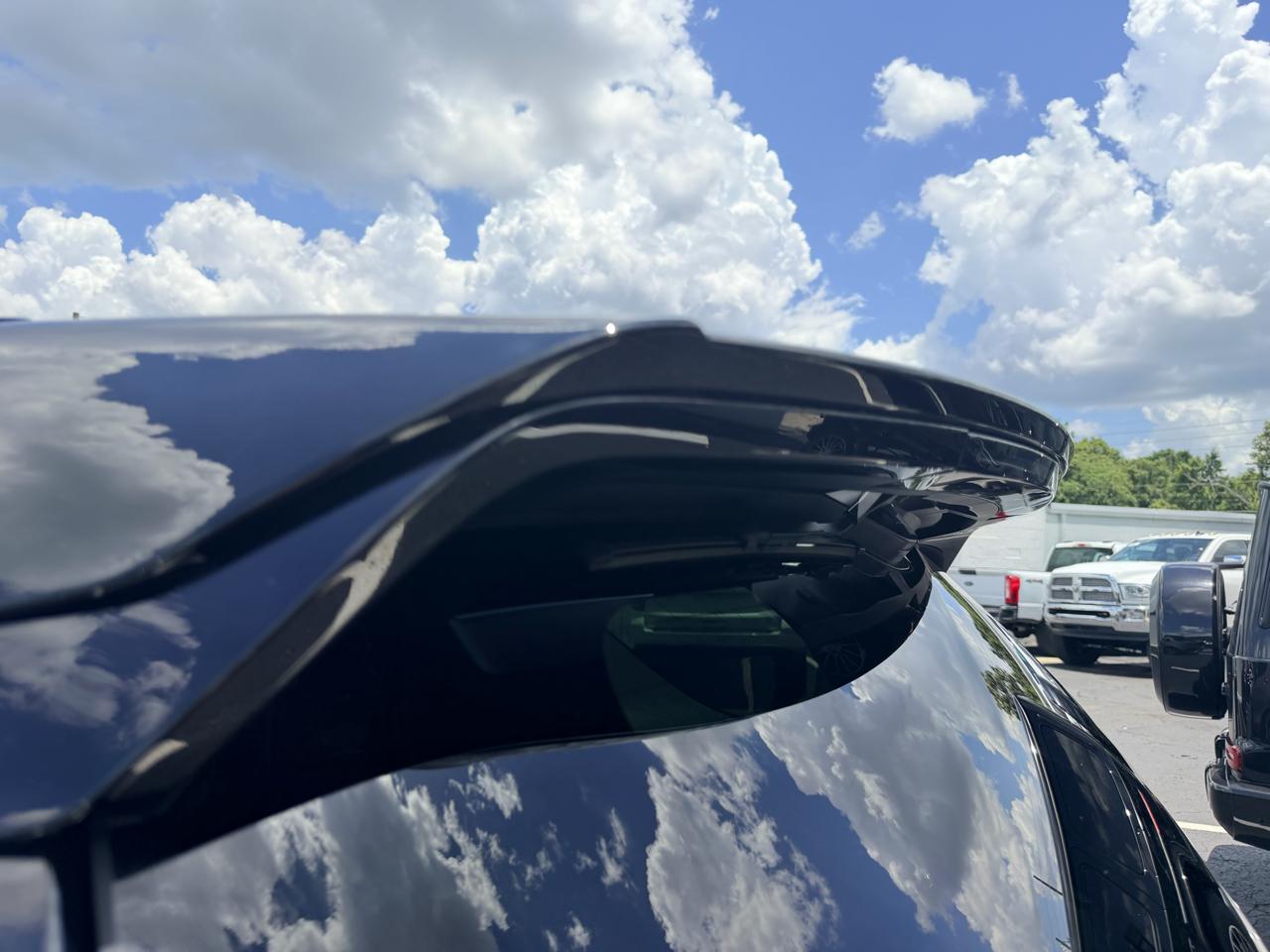 Land Rover Discovery R-Dynamic HSE 2023