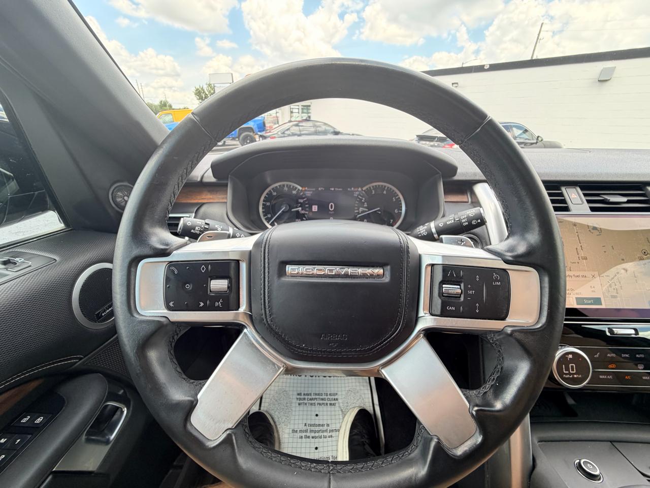 Land Rover Discovery R-Dynamic HSE 2023