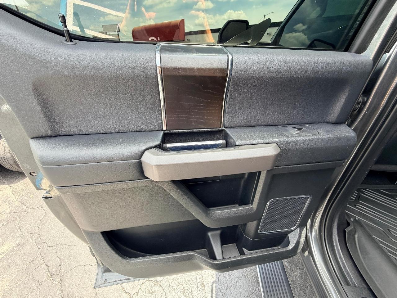 Ford F-250 SD Platinum Crew Cab 4WD 2019