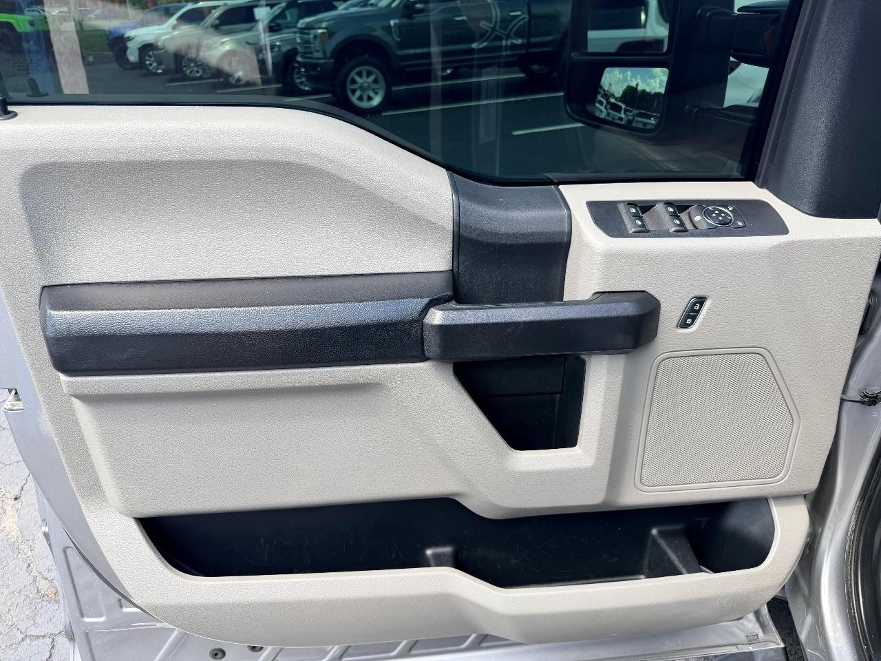 Ford F-250 SD XL Crew Cab 4WD 2020