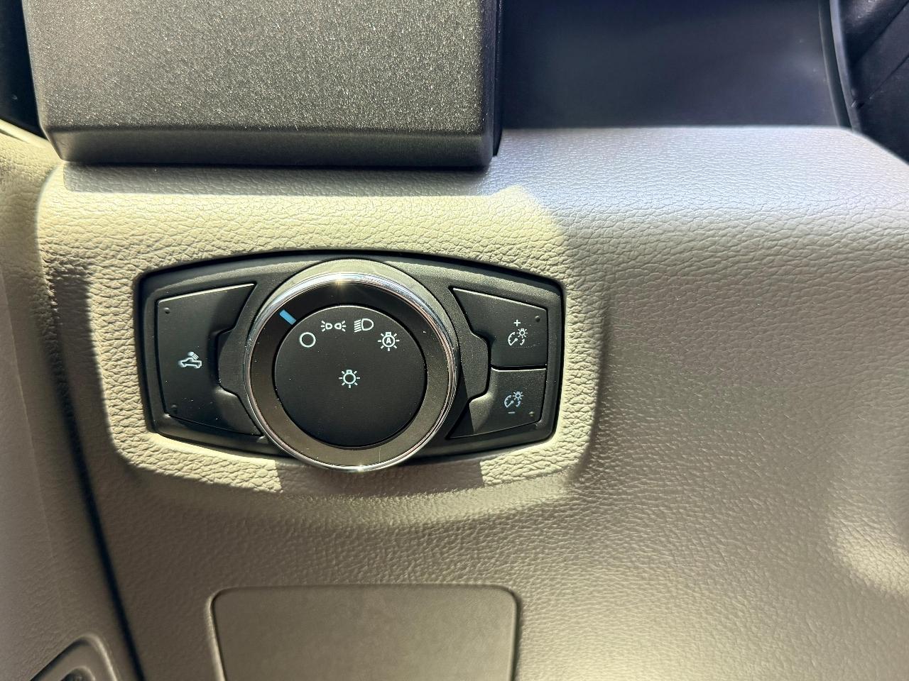 Ford F-250 SD XL Crew Cab 4WD 2020