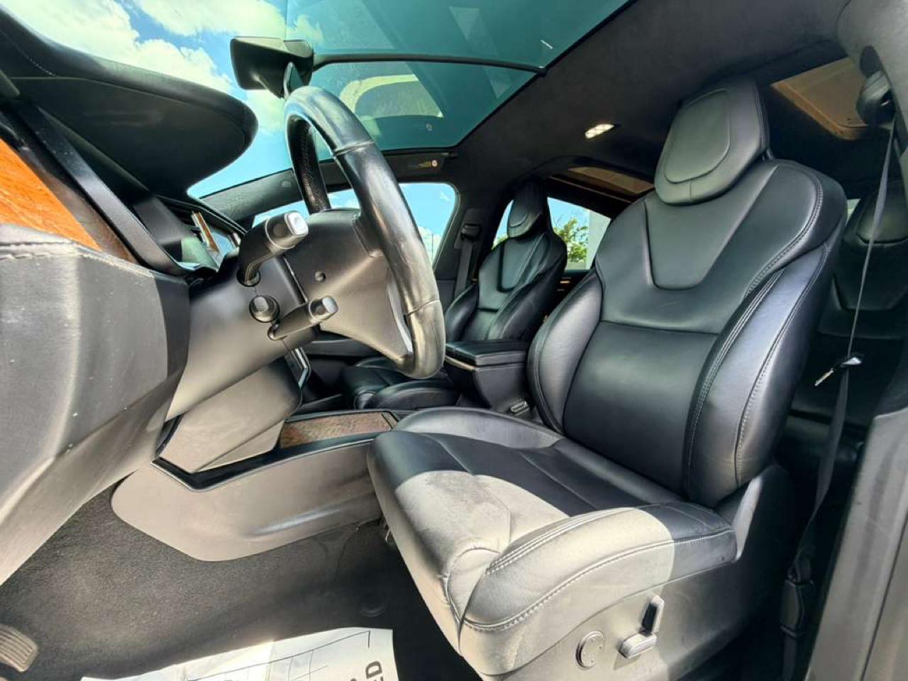 Tesla Model X 75D 2019