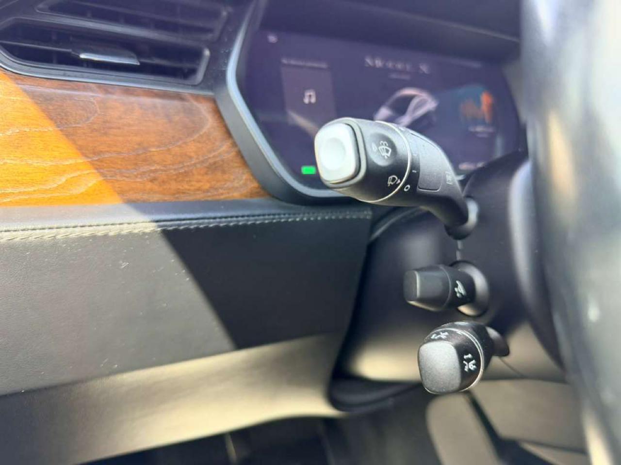 Tesla Model X 75D 2019