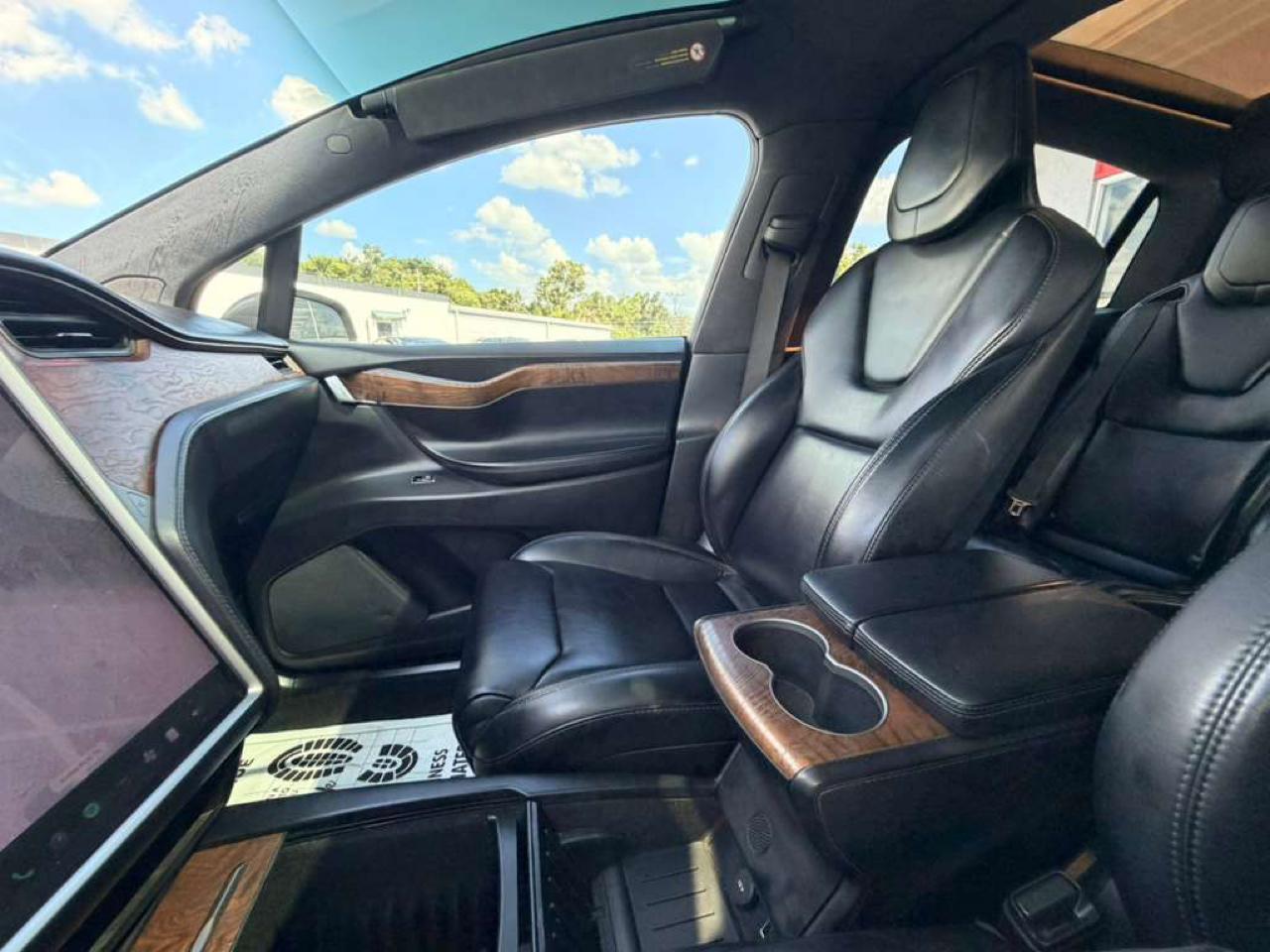 Tesla Model X 75D 2019
