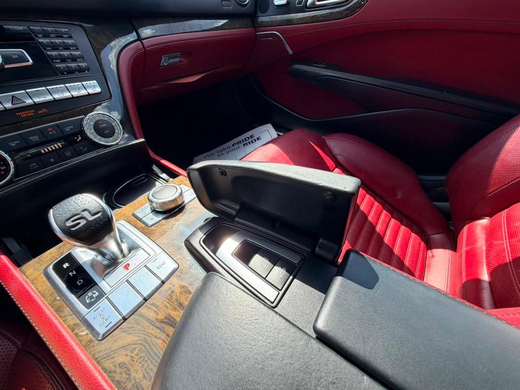 Mercedes-Benz SL-Class SL550R 2014