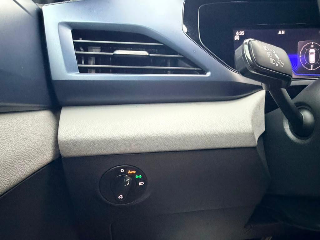 Volkswagen Taos SE 2022