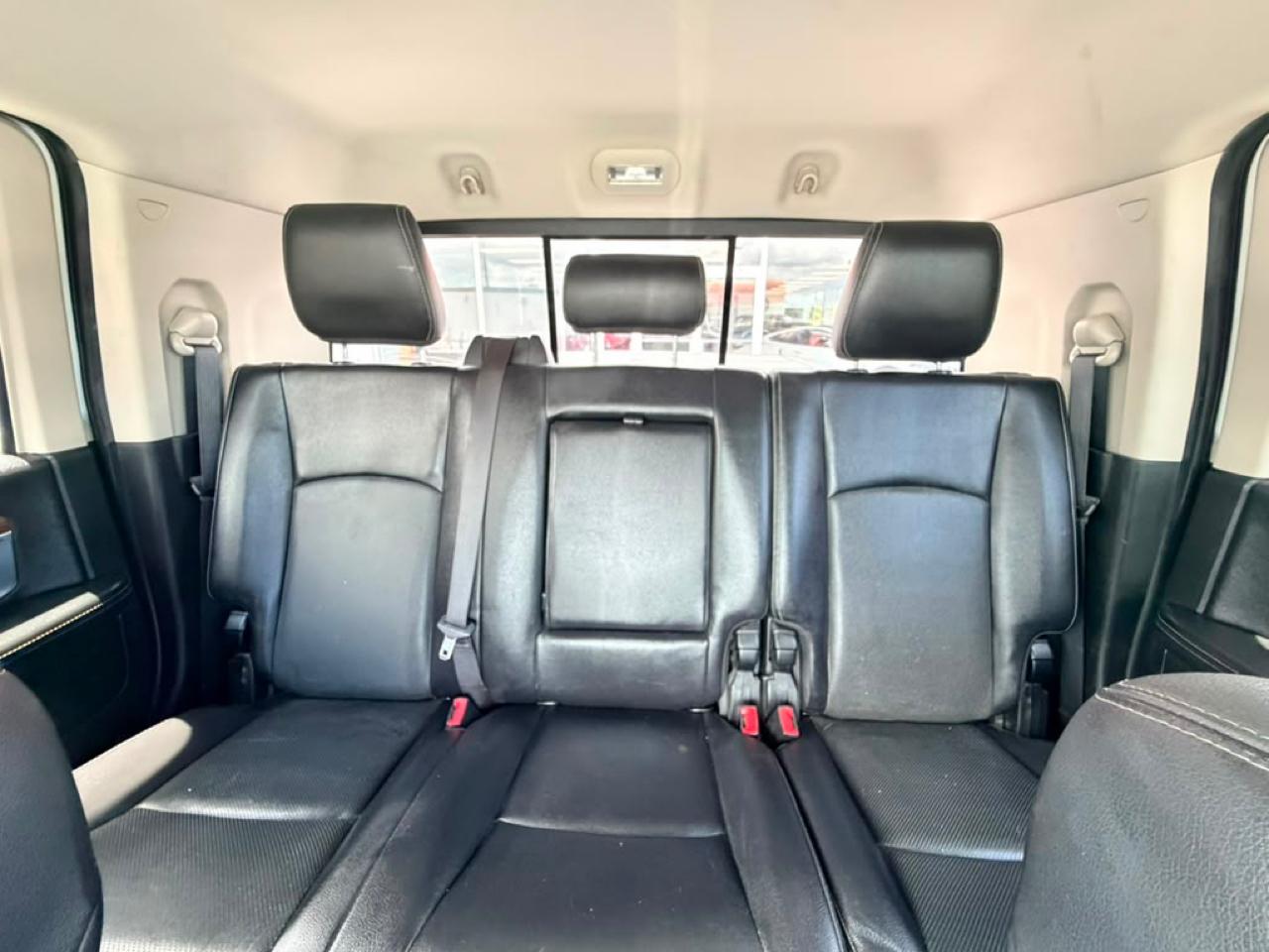 RAM 3500 Laramie Mega Cab 4WD DRW 2017