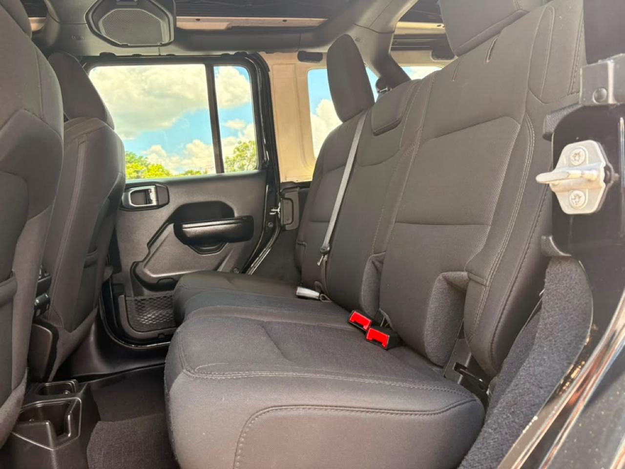 Jeep Wrangler Unlimited Sport 2021