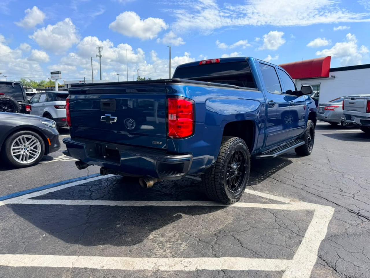 Chevrolet Silverado 1500 LT Crew Cab 4WD 2018