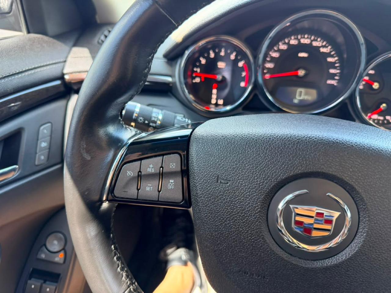 Cadillac CTS V Sedan 2014