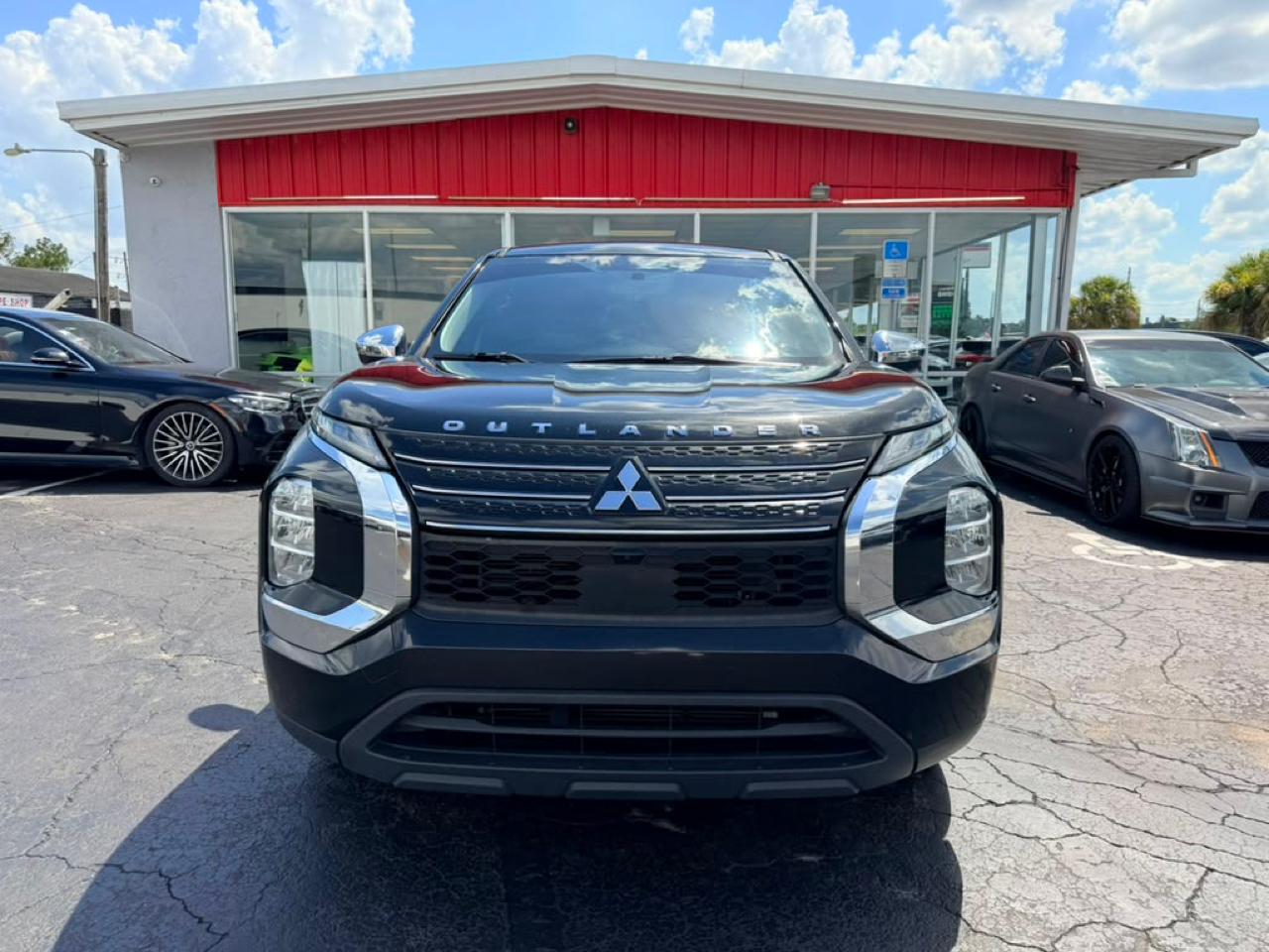 Mitsubishi Outlander ES 2WD 2022