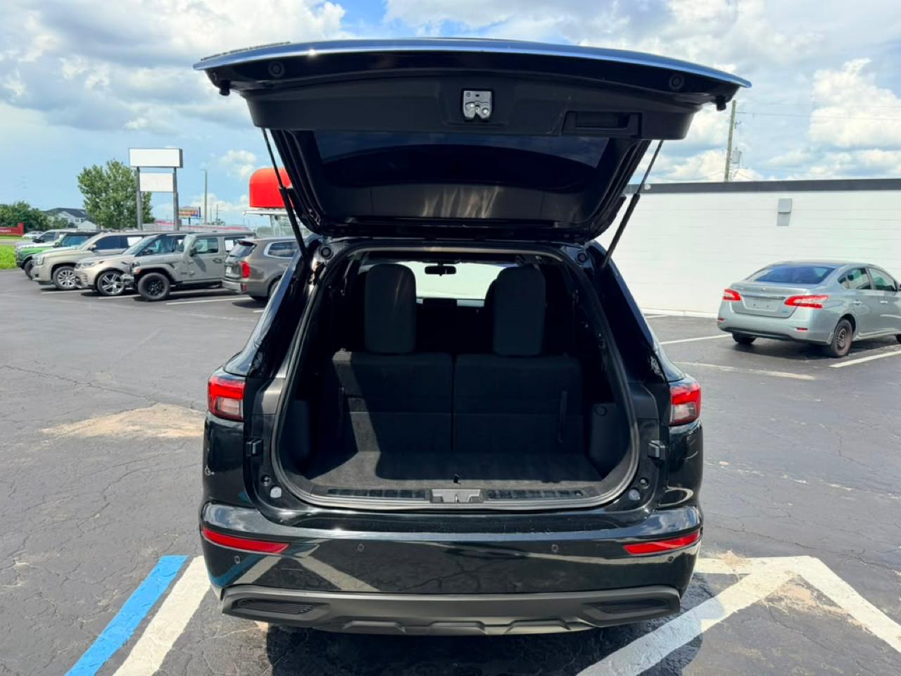 Mitsubishi Outlander ES 2WD 2022