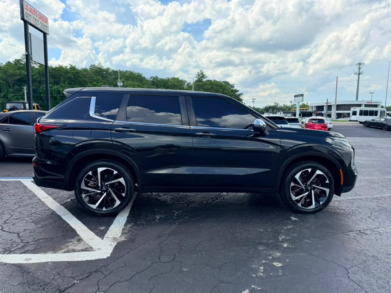 Mitsubishi Outlander ES 2WD 2022