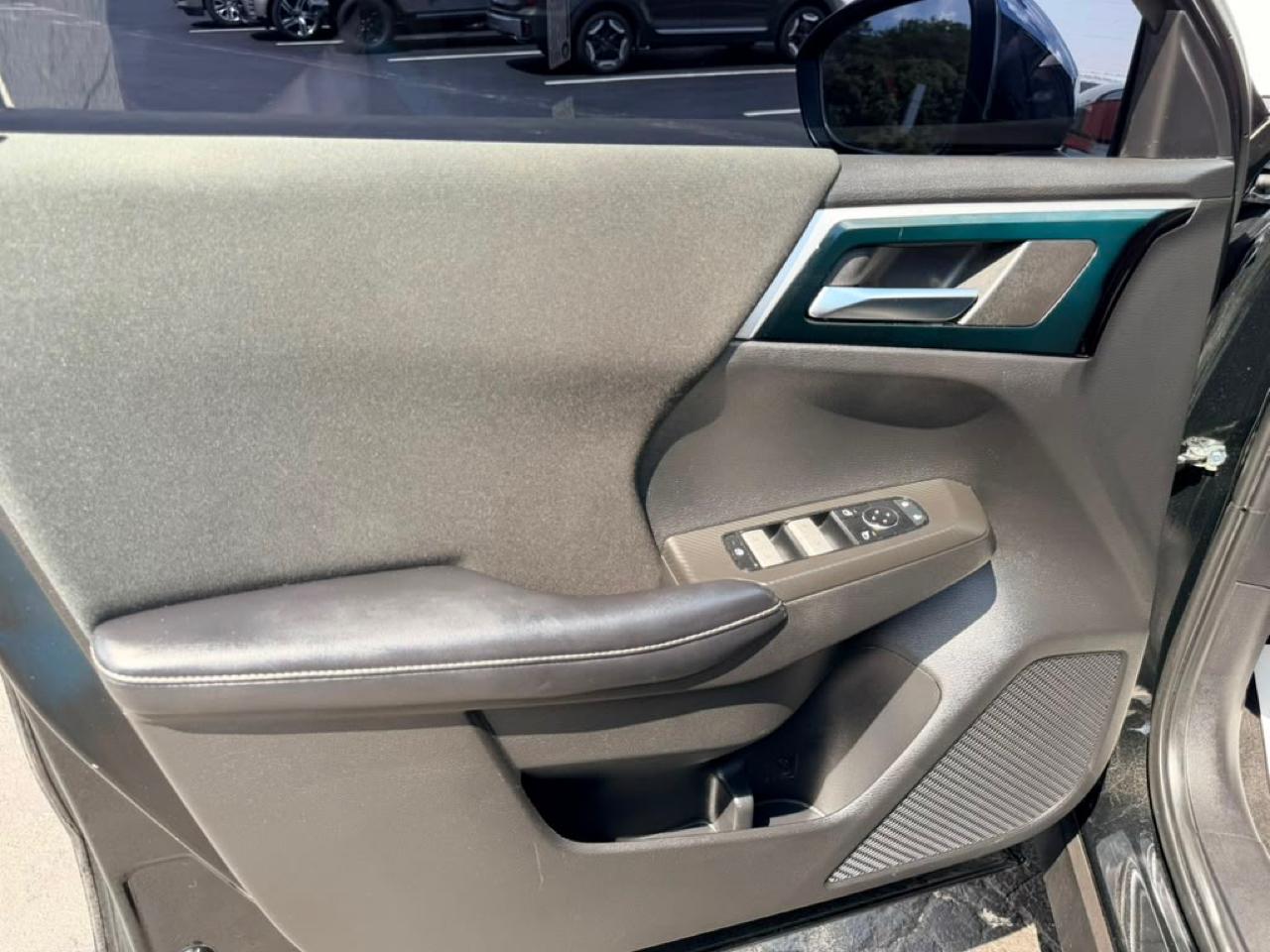 Mitsubishi Outlander ES 2WD 2022