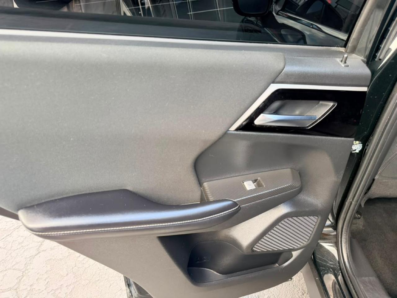 Mitsubishi Outlander ES 2WD 2022