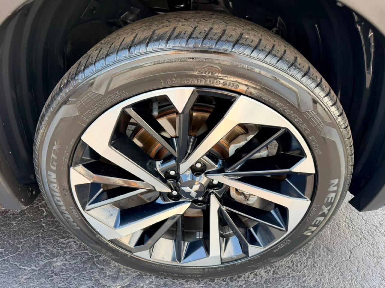 Mitsubishi Outlander ES 2WD 2022